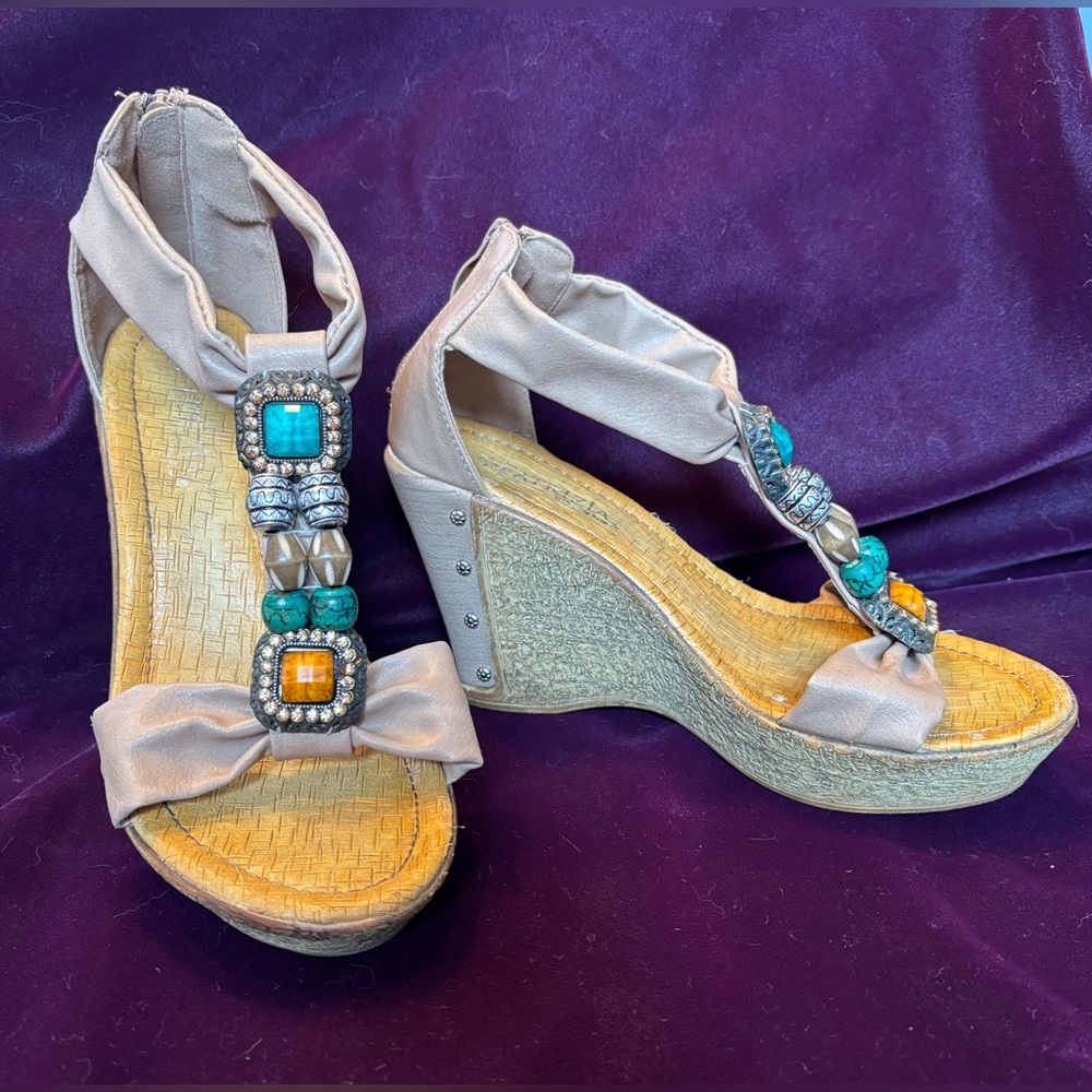 PATRIZIA by Spring Step Women’s Beige Beaded-Jeweled T-Strap Wedge Platform SZ 8 - Picture 13 of 15